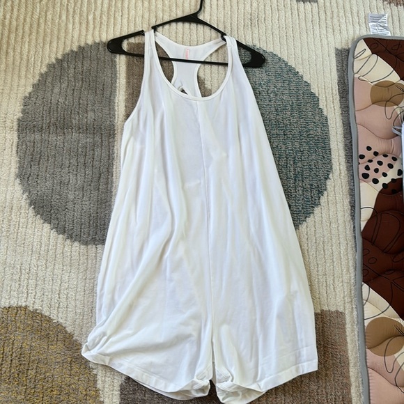 FREE PEOPLE WHITE ROMPER NWT - Picture 1 of 4